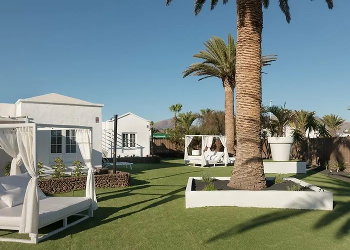 Lanzasuites (adults Only) Villa Playa Blanca